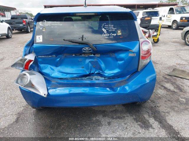 JTDKDTB34E1074237 Toyota Prius C One