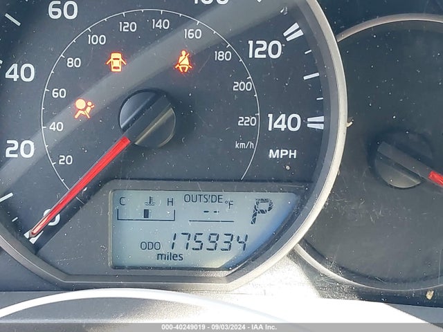 Toyota RAV4 LE 2016 2T3BFREV6GW521715 Image 15