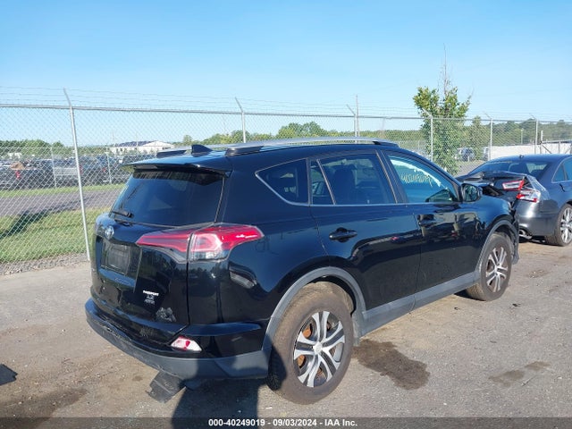 Toyota RAV4 LE 2016 2T3BFREV6GW521715 Image 4