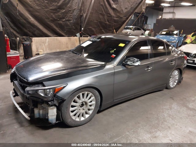 40249048 :رقم المزاد ، JN1BV7AR5FM396107 vin ، 2015 Infiniti Q50 Premium مزاد بيع