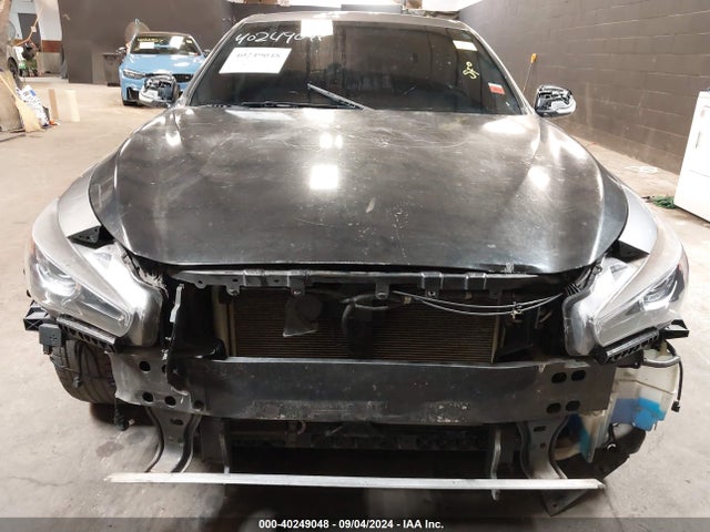 40249048 :رقم المزاد ، JN1BV7AR5FM396107 vin ، 2015 Infiniti Q50 Premium مزاد بيع