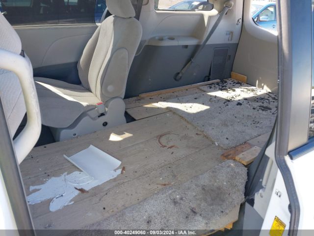 5TDKK3DC8ES511968 Toyota Sienna Le V6 8 Passenger