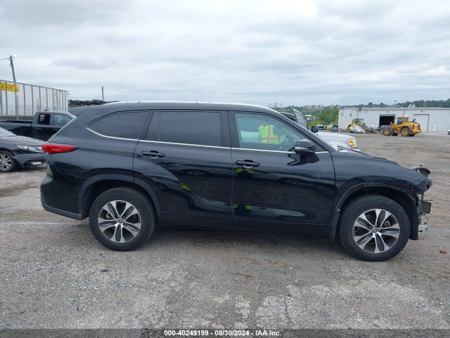 Toyota Highlander Xle 2022 5TDGZRBH0NS192195 Image 13