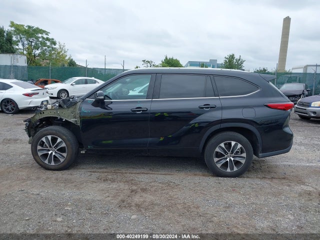 Toyota Highlander Xle 2022 5TDGZRBH0NS192195 Image 14