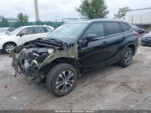 Toyota Highlander Xle 2022 5TDGZRBH0NS192195 Image 2