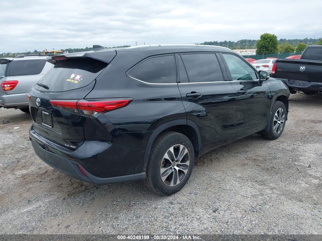 Toyota Highlander Xle 2022 5TDGZRBH0NS192195 Image 4