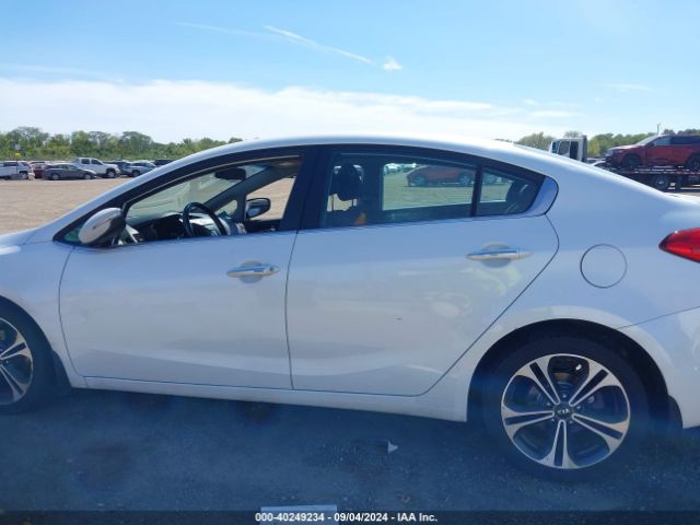 KNAFX4A8XF5373170 KIA FORTE EX