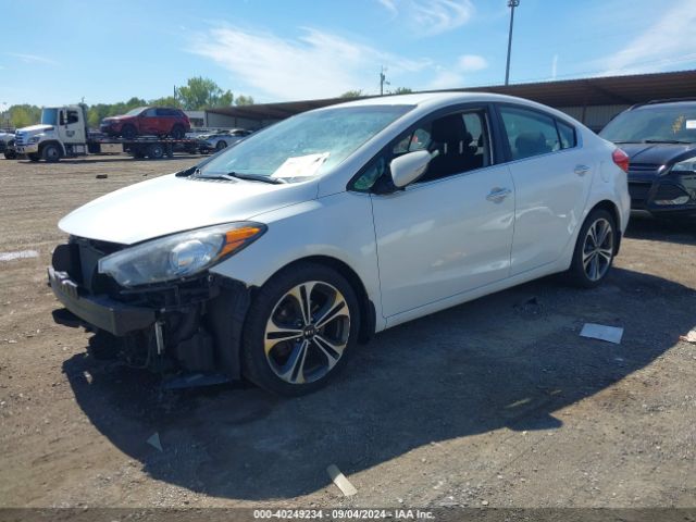 KNAFX4A8XF5373170 KIA FORTE EX