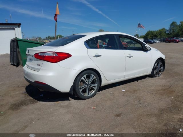 KNAFX4A8XF5373170 KIA FORTE EX