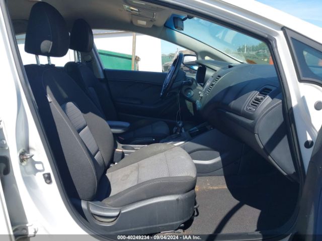 KNAFX4A8XF5373170 KIA FORTE EX