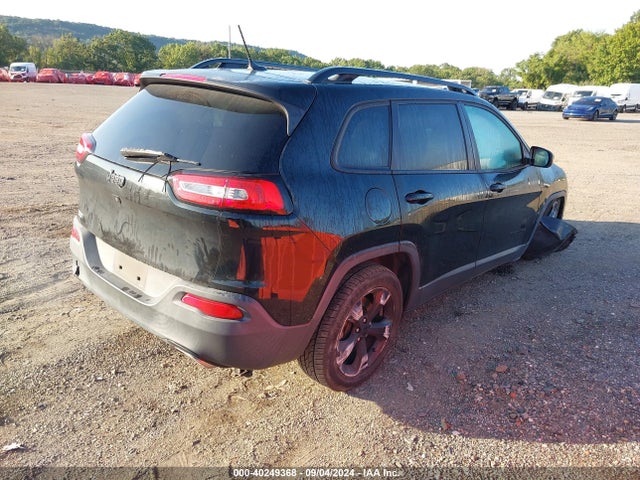 1C4PJLCX6JD524527 Jeep Cherokee Latitude Fwd