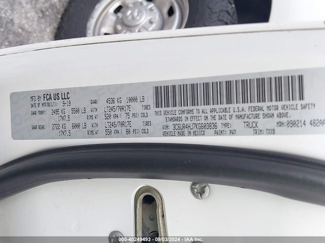 RAM 2500 Tradesman  4x2 8' Box 2019 3C6UR4HJ7KG603836 Image 9