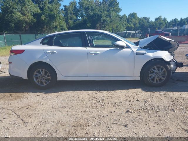 5XXGT4L33KG300166 KIA Optima Lx