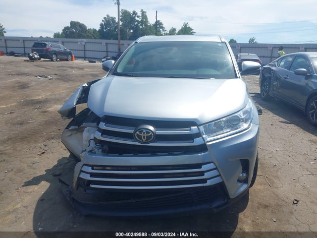 Toyota Highlander Xle 2017 5TDKZRFH0HS521762 Image 12