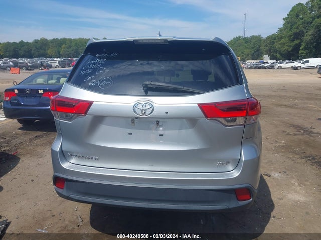 Toyota Highlander Xle 2017 5TDKZRFH0HS521762 Image 16