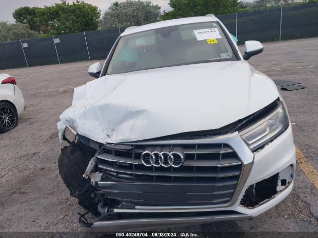 WA1ANAFY4J2017442 Audi Q5 2.0t Premium/2.0t Tech Premium