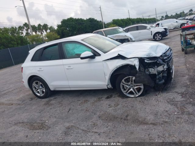 WA1ANAFY4J2017442 Audi Q5 2.0t Premium/2.0t Tech Premium