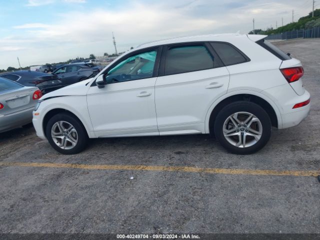 WA1ANAFY4J2017442 Audi Q5 2.0t Premium/2.0t Tech Premium
