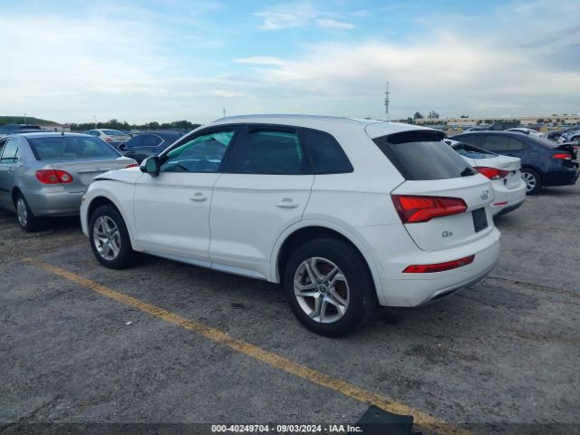 WA1ANAFY4J2017442 Audi Q5 2.0t Premium/2.0t Tech Premium