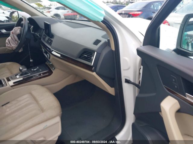 WA1ANAFY4J2017442 Audi Q5 2.0t Premium/2.0t Tech Premium
