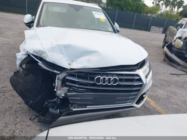 WA1ANAFY4J2017442 Audi Q5 2.0t Premium/2.0t Tech Premium