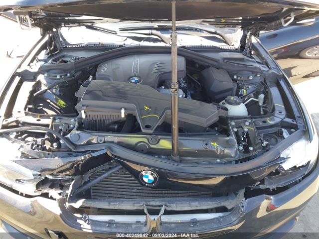 WBA8A9C33HK864886 BMW 320i
