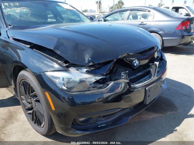 WBA8A9C33HK864886 BMW 320i