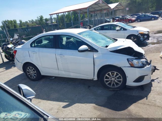 1G1JD5SG0J4114101 Chevrolet Sonic Lt Auto