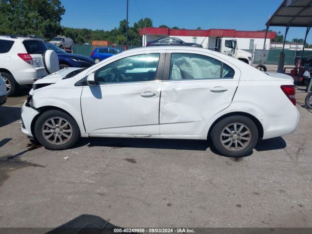 1G1JD5SG0J4114101 Chevrolet Sonic Lt Auto