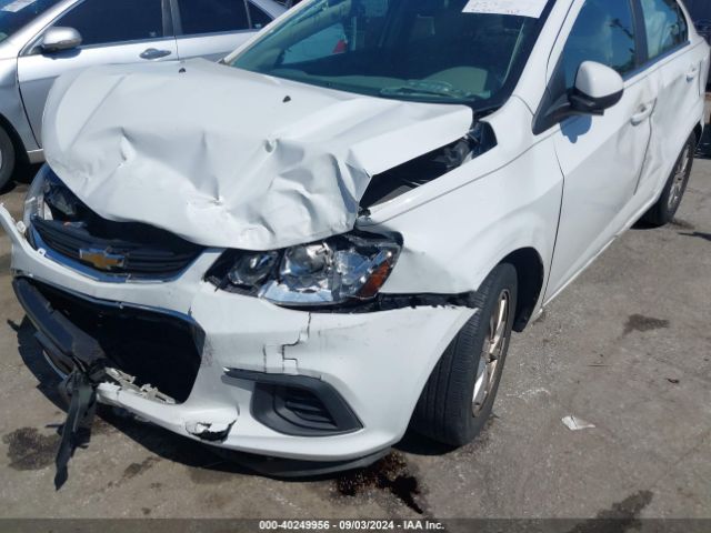 1G1JD5SG0J4114101 Chevrolet Sonic Lt Auto
