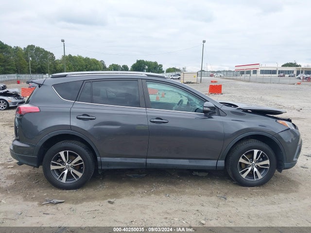 Toyota Rav4 Xle 2018 2T3WFREV1JW459875 Image 13