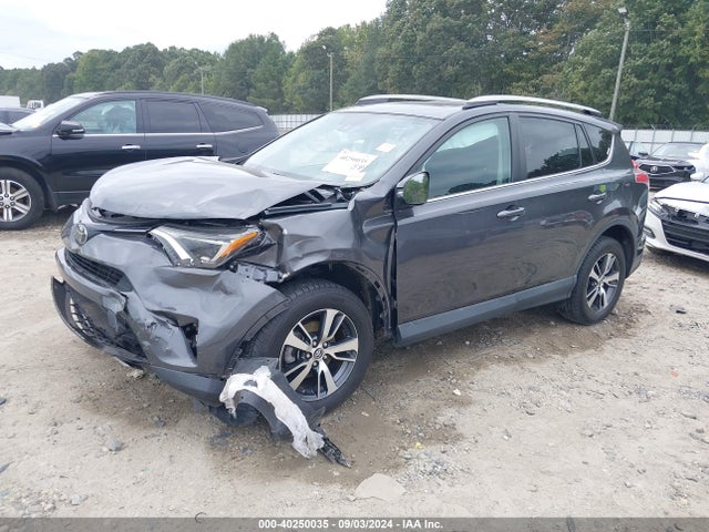 Toyota Rav4 Xle 2018 2T3WFREV1JW459875 Image 2