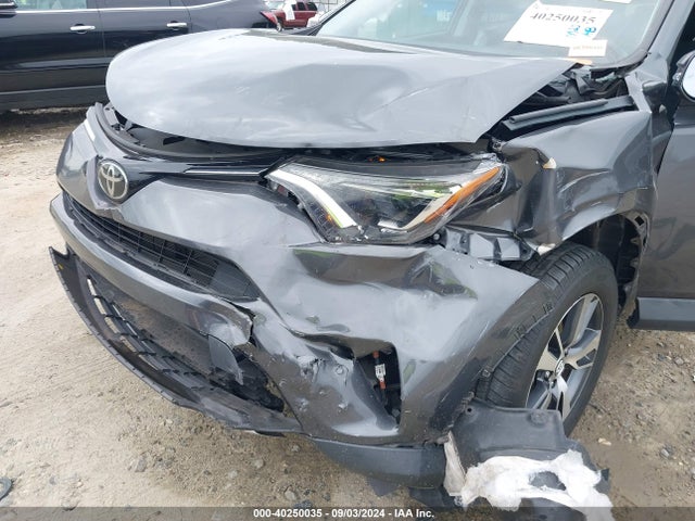 Toyota Rav4 Xle 2018 2T3WFREV1JW459875 Image 6