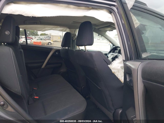 Toyota Rav4 Xle 2018 2T3WFREV1JW459875 Image 8