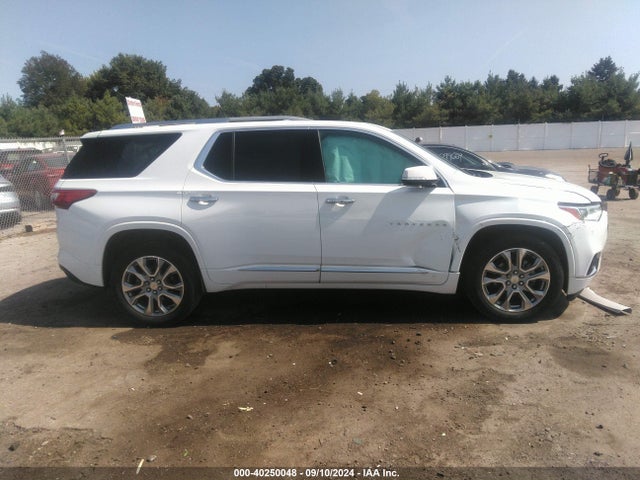Chevrolet Traverse Premier 2018 1GNERKKW6JJ102043 Image 13