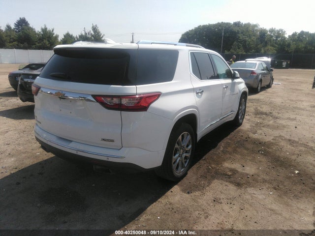 Chevrolet Traverse Premier 2018 1GNERKKW6JJ102043 Image 4
