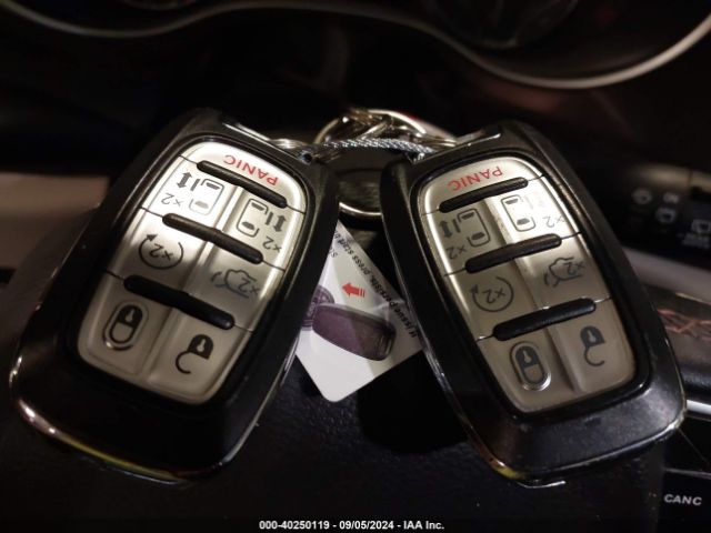 2C4RC1EG9JR130831 Chrysler Pacifica Touring L Plus