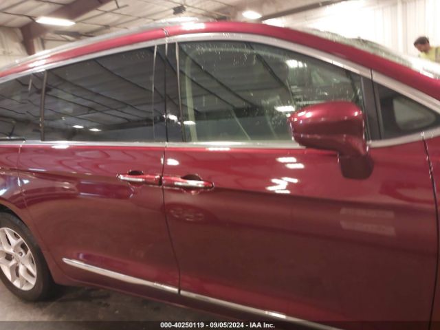 2C4RC1EG9JR130831 Chrysler Pacifica Touring L Plus