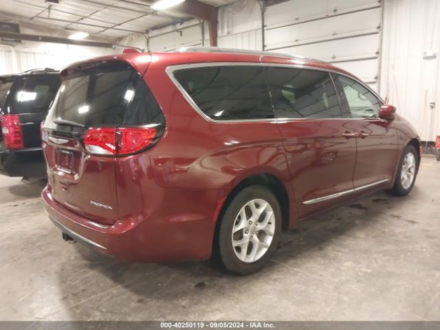 2C4RC1EG9JR130831 Chrysler Pacifica Touring L Plus