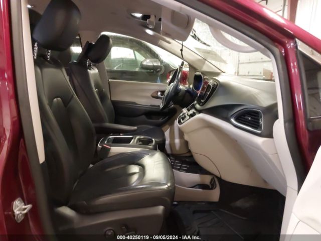 2C4RC1EG9JR130831 Chrysler Pacifica Touring L Plus