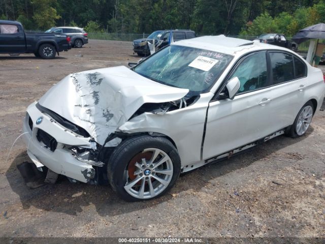 WBA8E1G51HNU14959 BMW 320i