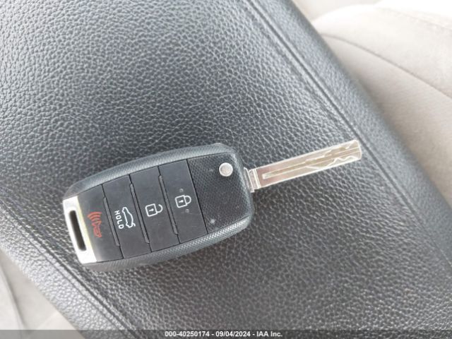 5XXGM4A76EG306423 KIA Optima Lx