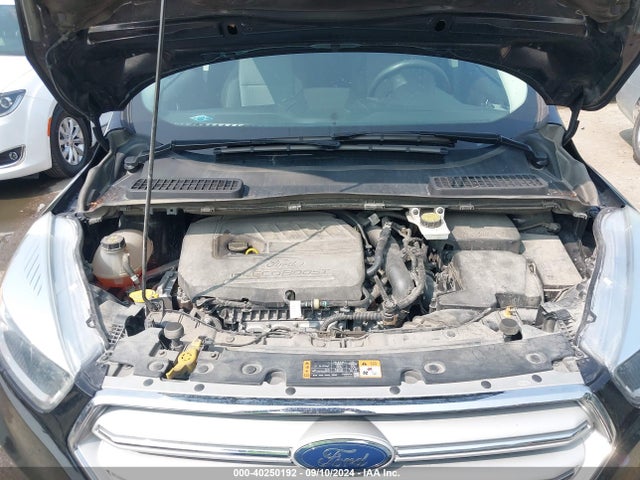 Ford ESCAPE SE 2018 1FMCU9GD7JUC18960 Image 10