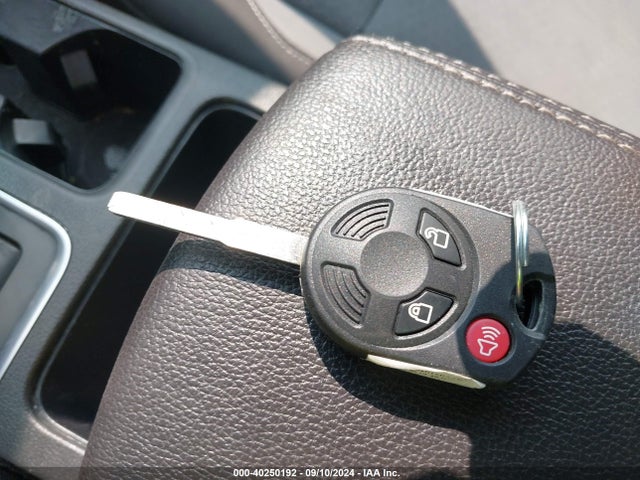 Ford ESCAPE SE 2018 1FMCU9GD7JUC18960 Image 11