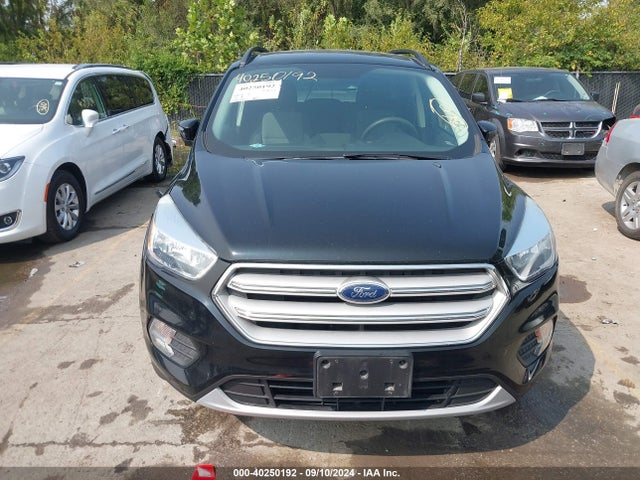 Ford ESCAPE SE 2018 1FMCU9GD7JUC18960 Image 13