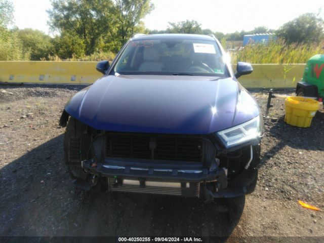 WA1BNAFY4J2001228 Audi Q5 2.0t Premium/2.0t Tech Premium