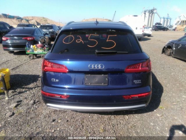 WA1BNAFY4J2001228 Audi Q5 2.0t Premium/2.0t Tech Premium