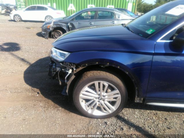 WA1BNAFY4J2001228 Audi Q5 2.0t Premium/2.0t Tech Premium