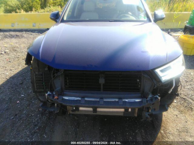 WA1BNAFY4J2001228 Audi Q5 2.0t Premium/2.0t Tech Premium