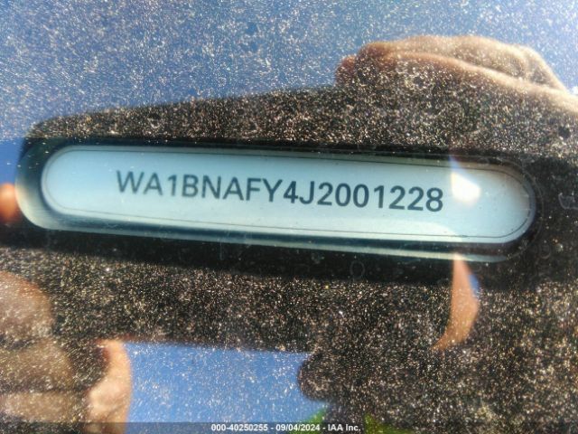 WA1BNAFY4J2001228 Audi Q5 2.0t Premium/2.0t Tech Premium